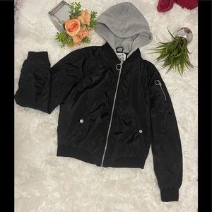 Outer edge jacket& coats women’s size | Small |